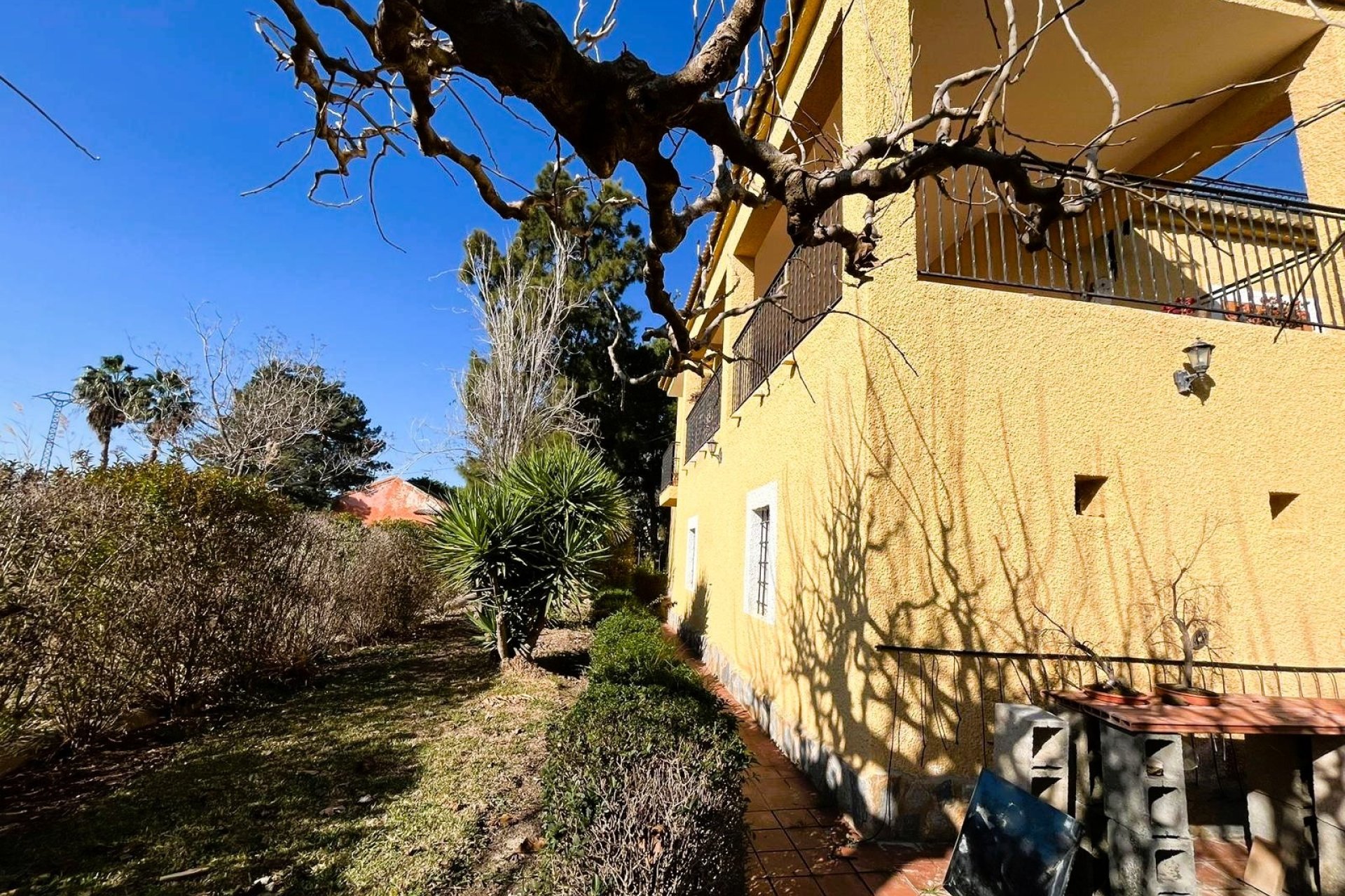 Resale - Townhouse - Daya Nueva - Pueblo