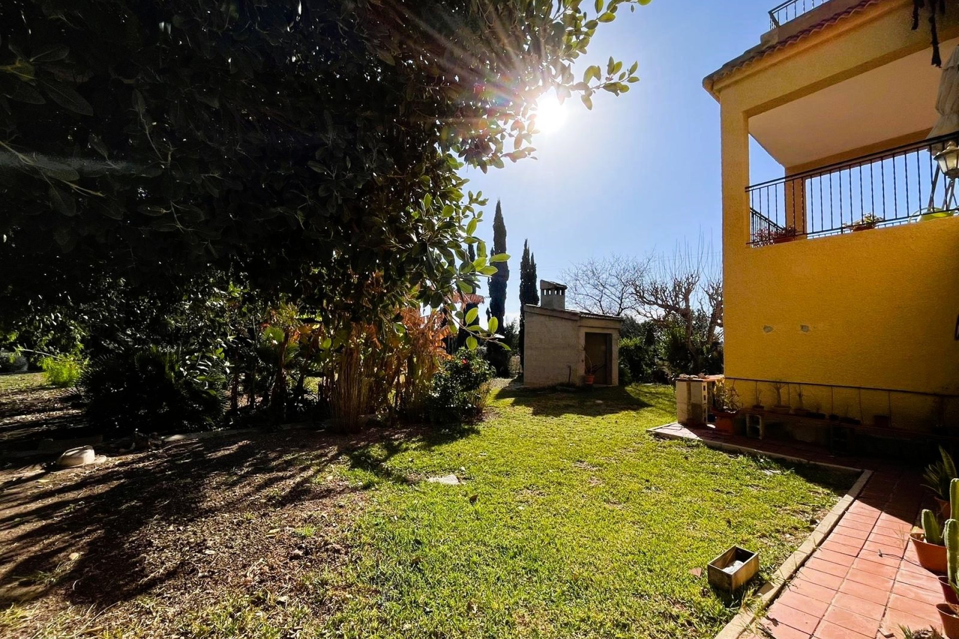 Resale - Townhouse - Daya Nueva - Pueblo