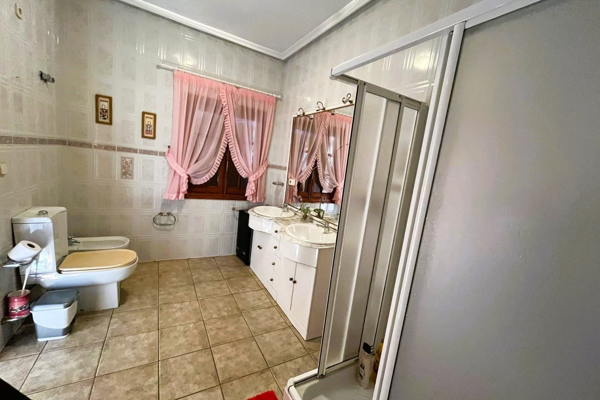 Resale - Townhouse - Daya Nueva - Pueblo