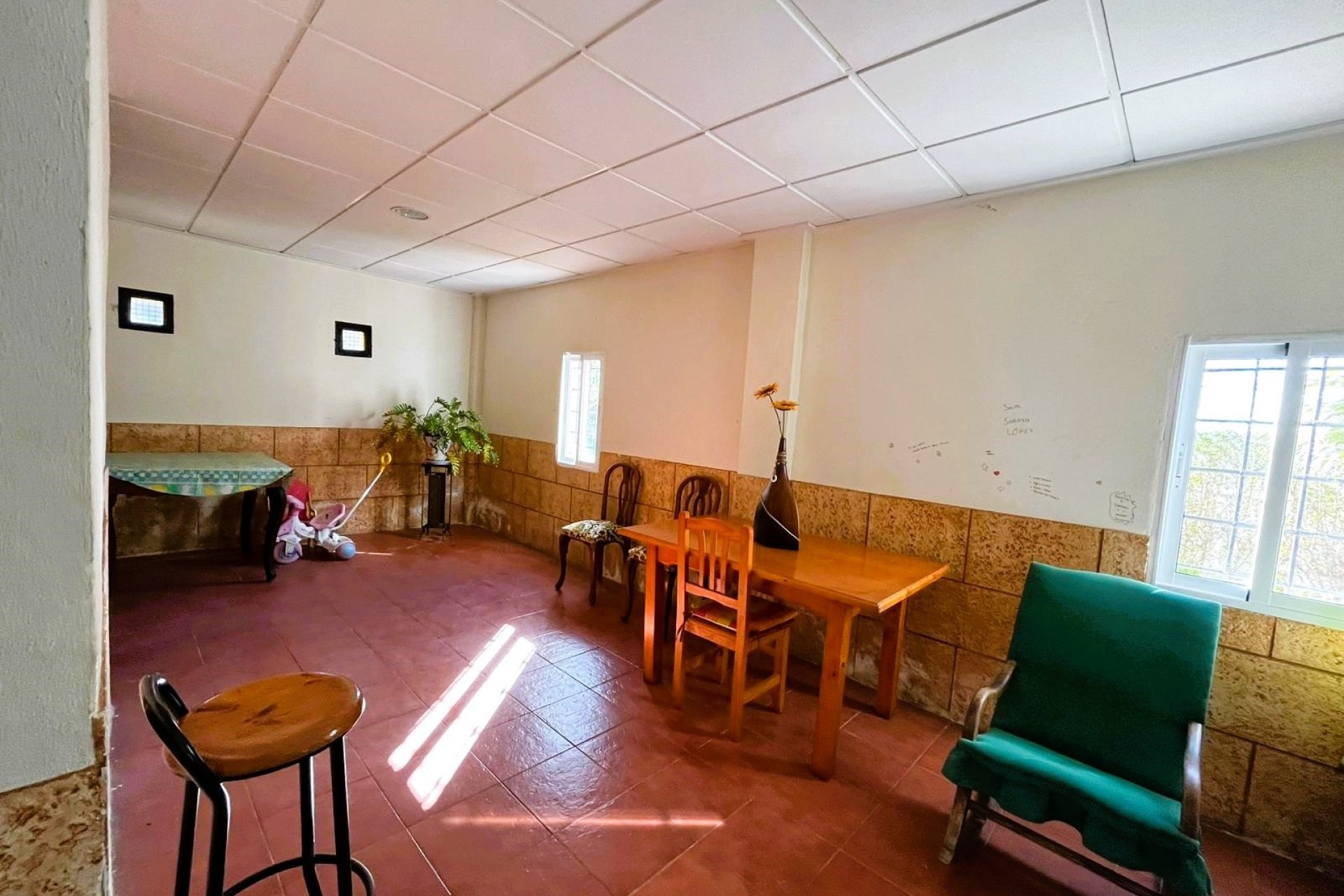 Resale - Townhouse - Daya Nueva - Pueblo