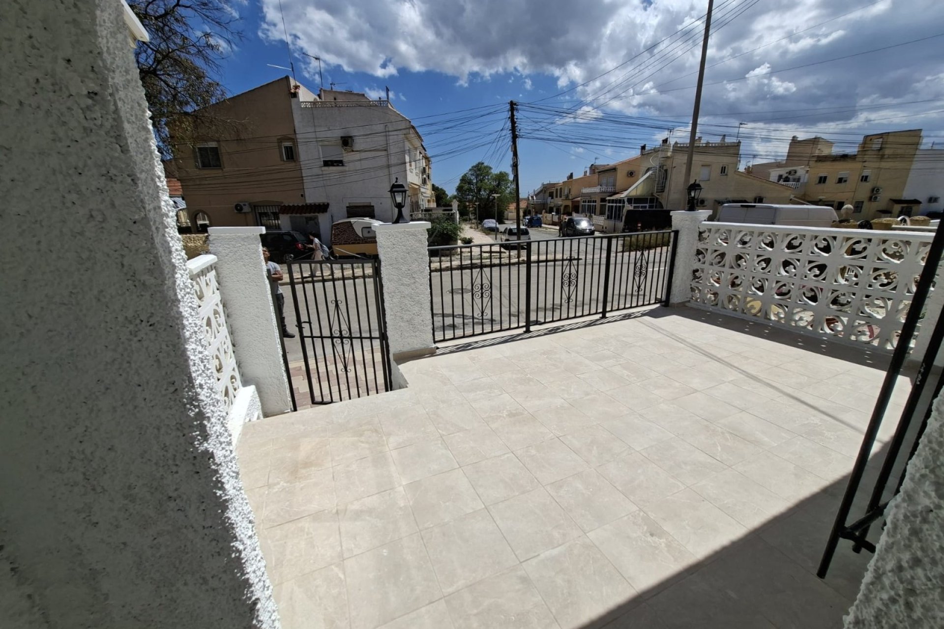 Resale - Townhouse - La Marina - La Marina - Urbanization