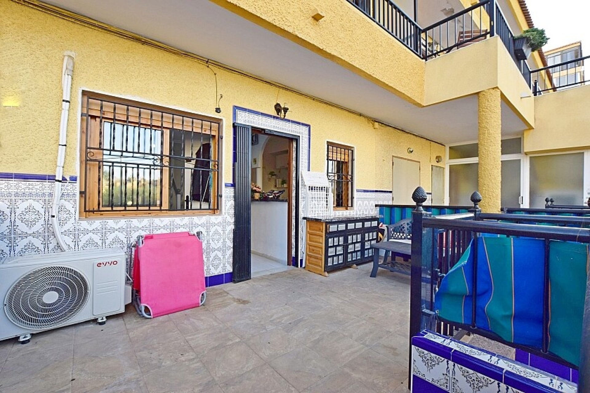 Resale - Townhouse - La Mata