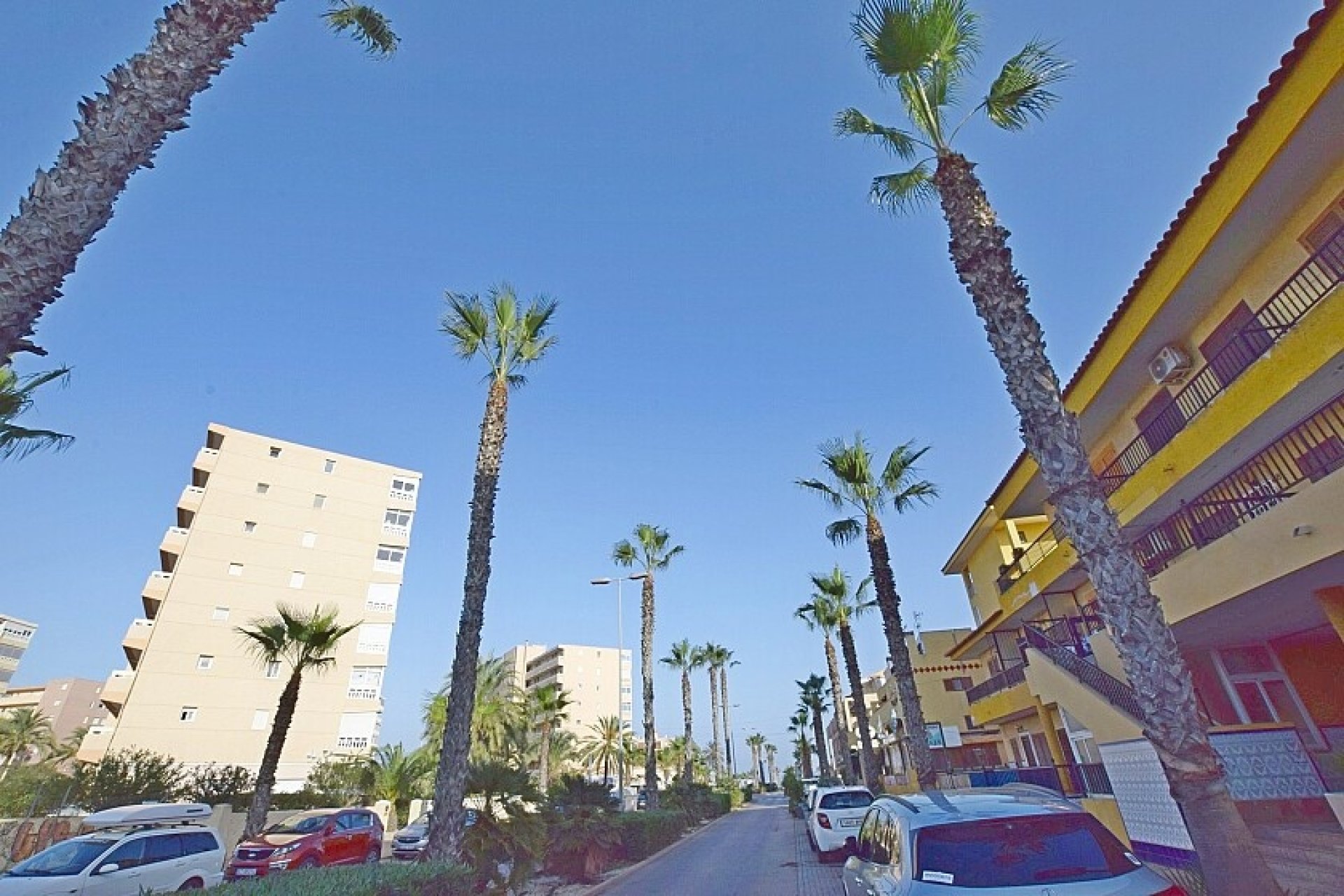 Resale - Townhouse - La Mata