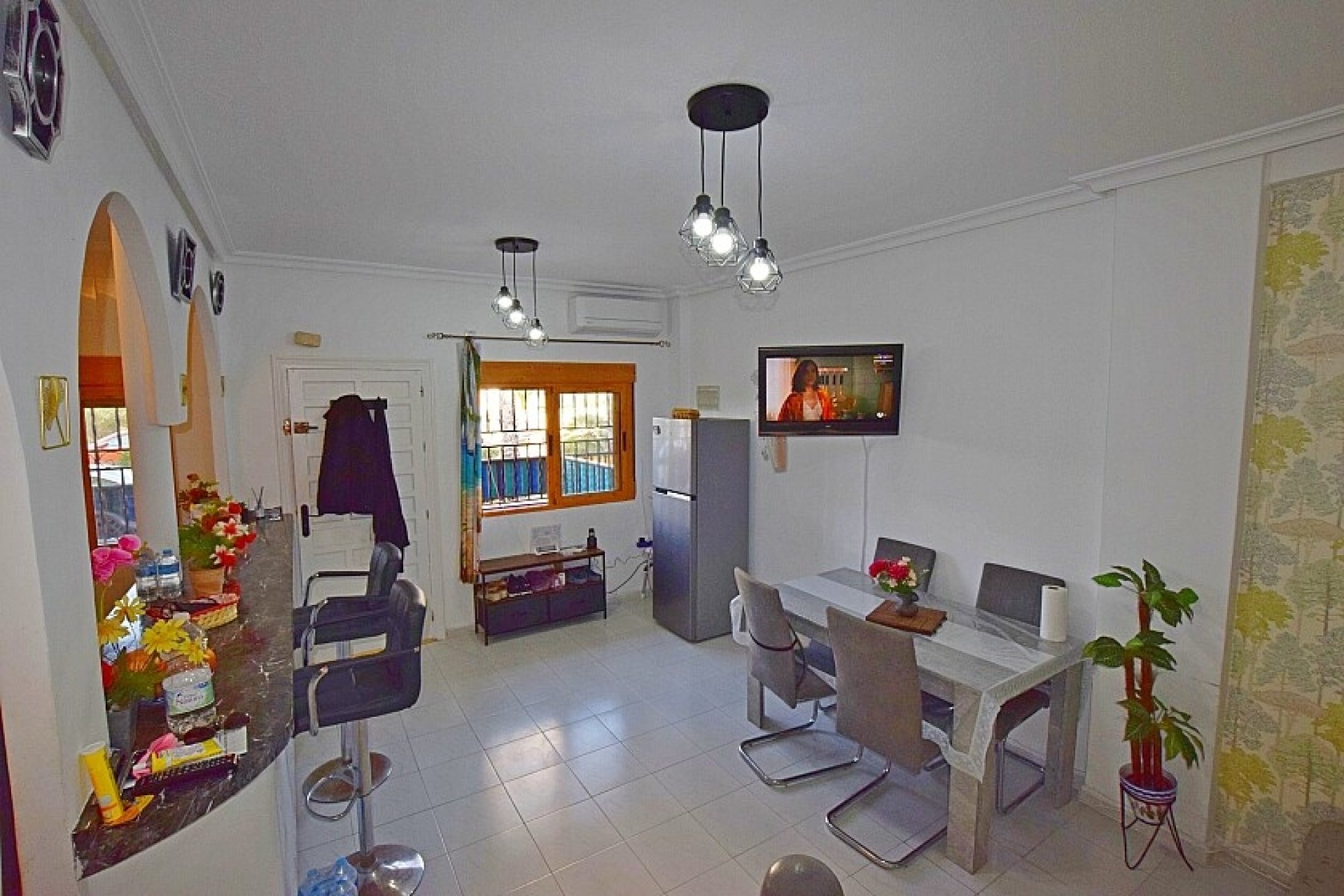 Resale - Townhouse - La Mata