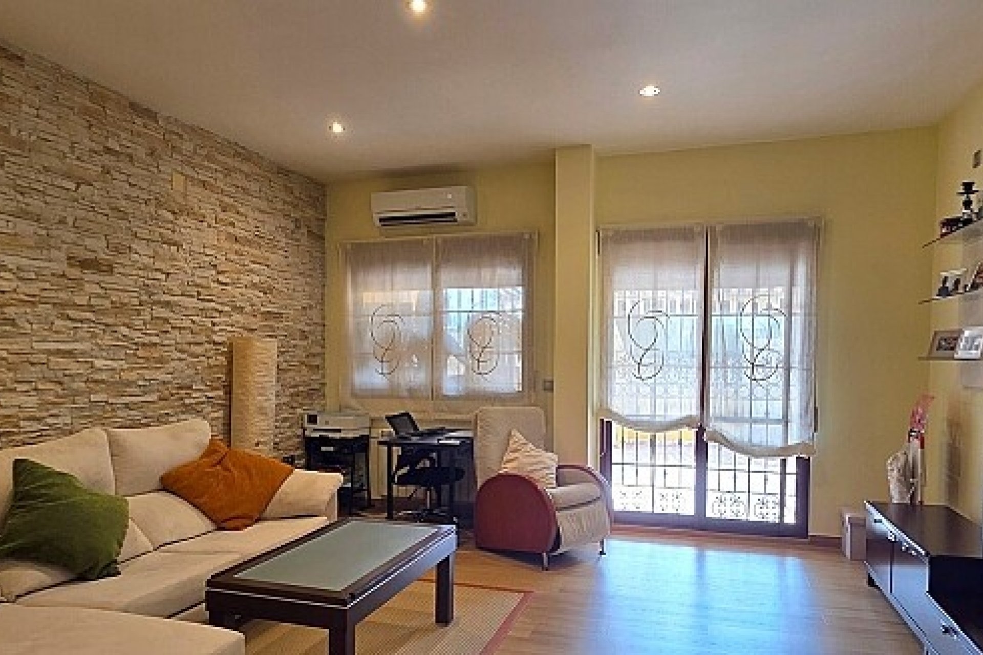 Resale - Townhouse - La Mata