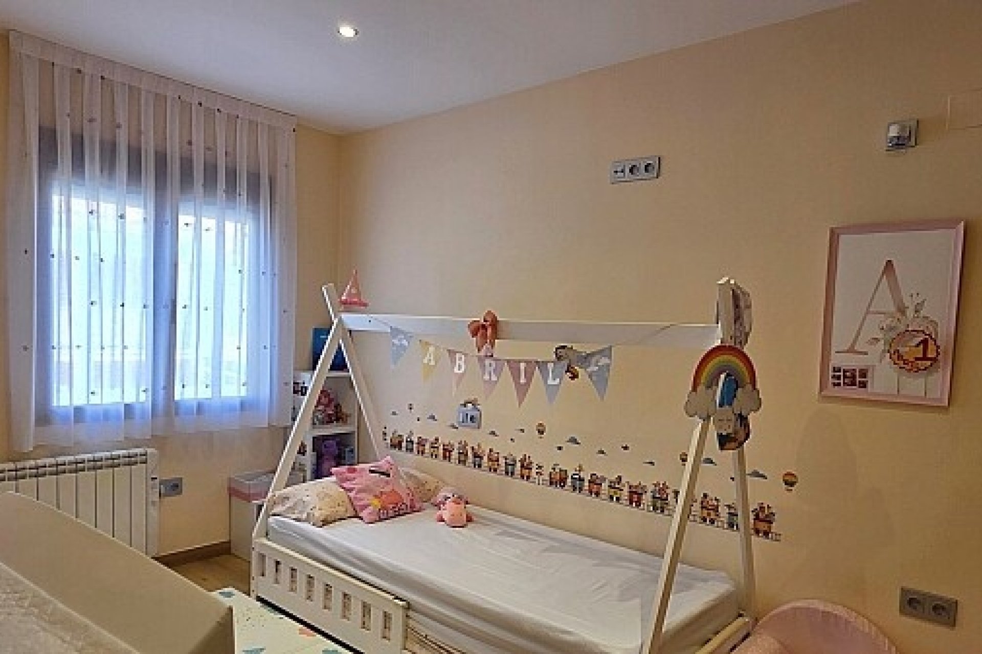 Resale - Townhouse - La Mata