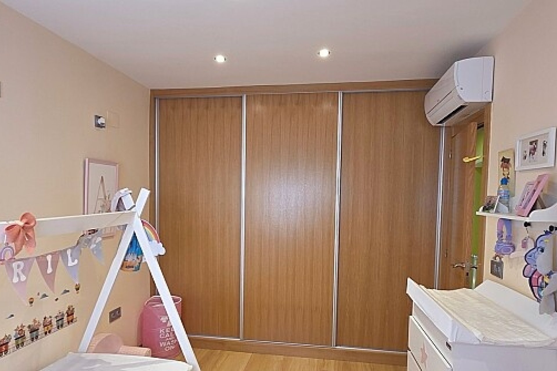 Resale - Townhouse - La Mata