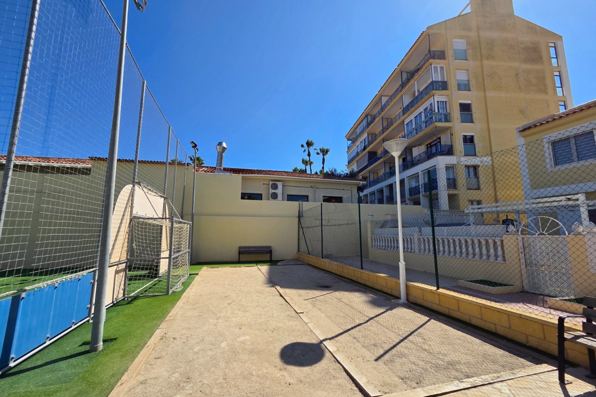 Resale - Townhouse - La Mata