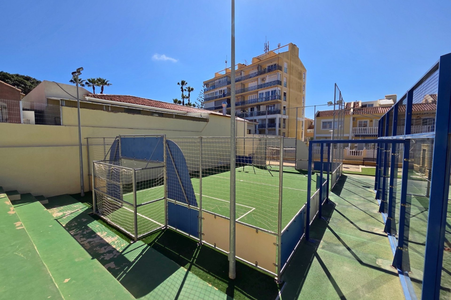 Resale - Townhouse - La Mata