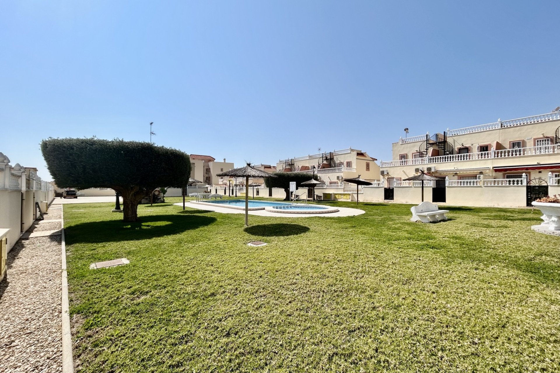 Resale - Townhouse - La Zenia