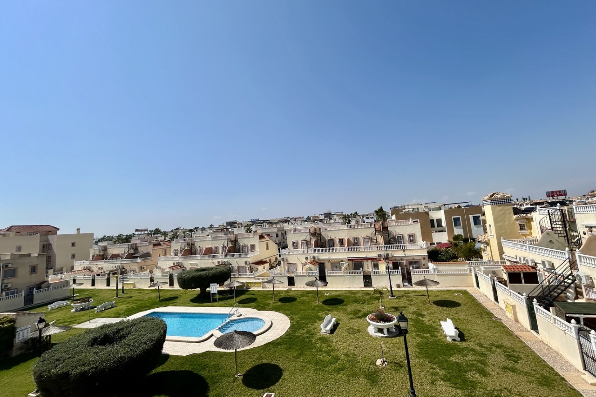 Resale - Townhouse - La Zenia