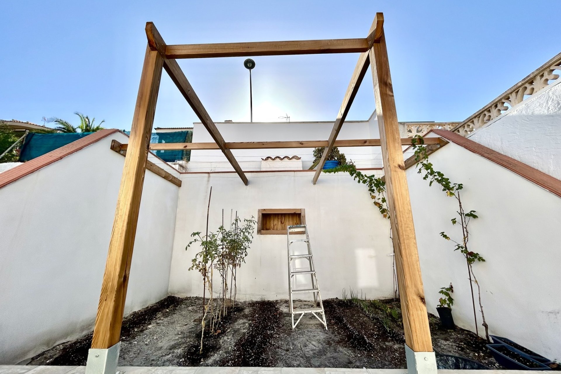 Resale - Townhouse - Los Balcones