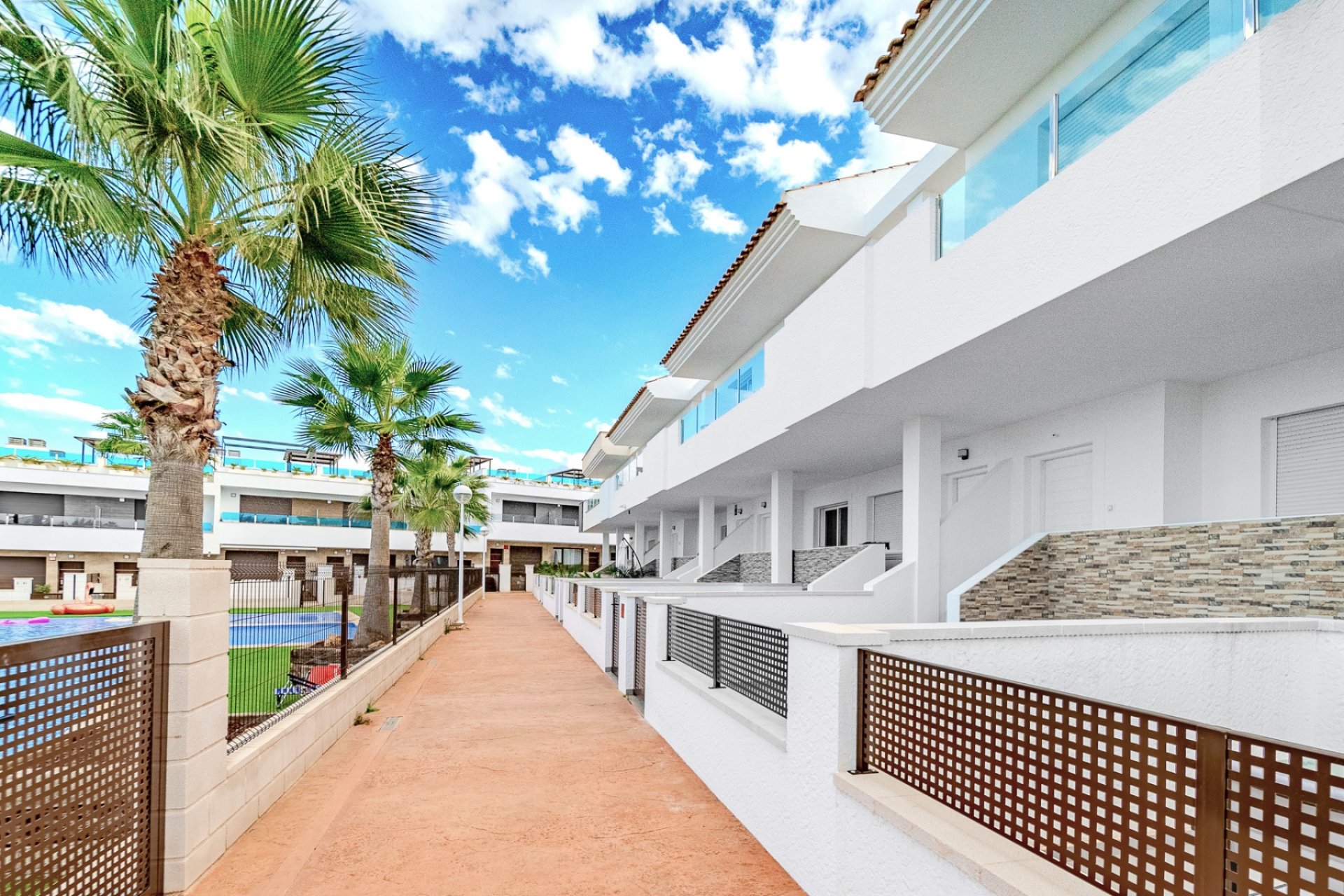 Resale - Townhouse - Los Balcones
