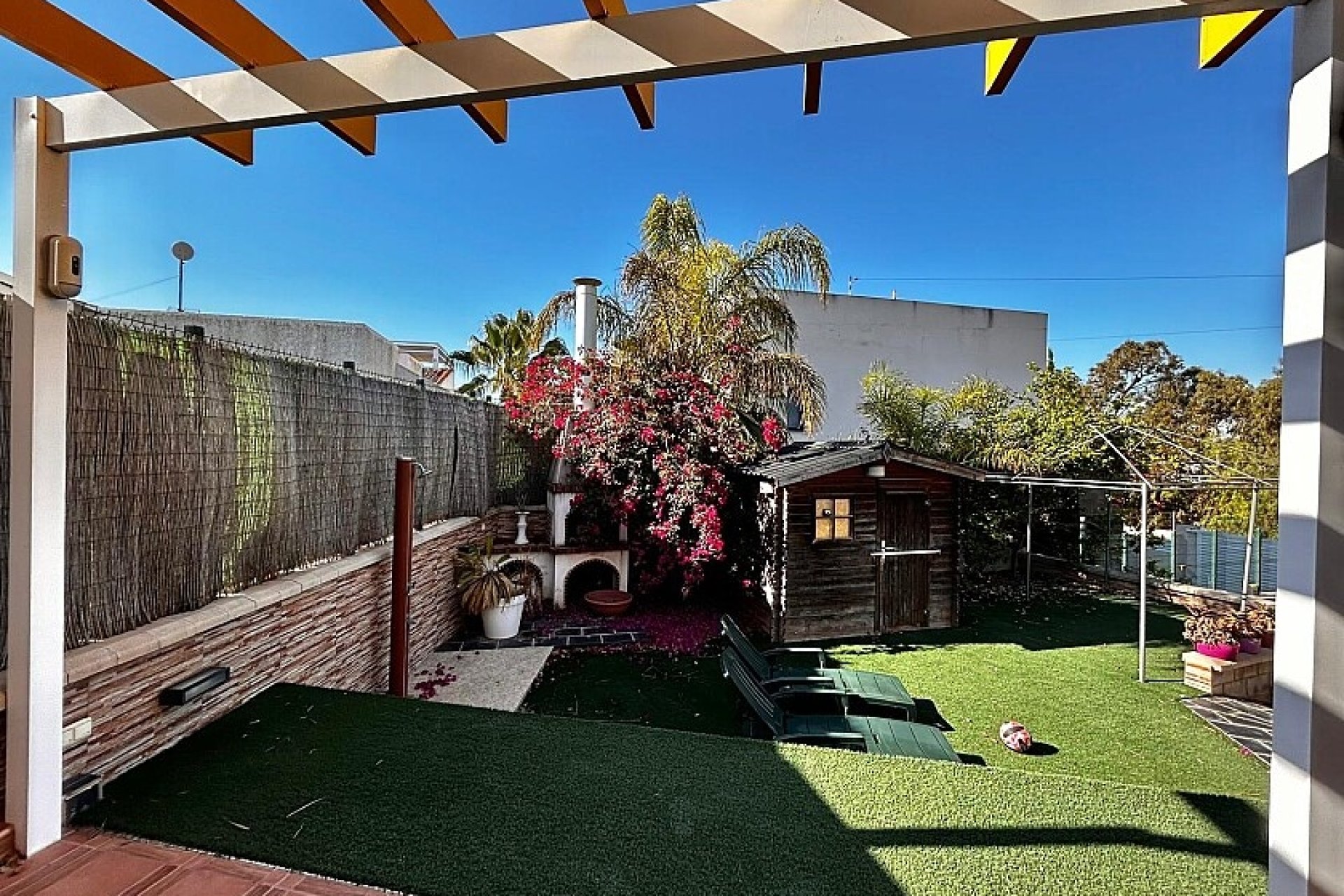 Resale - Townhouse - Mil Palmeras