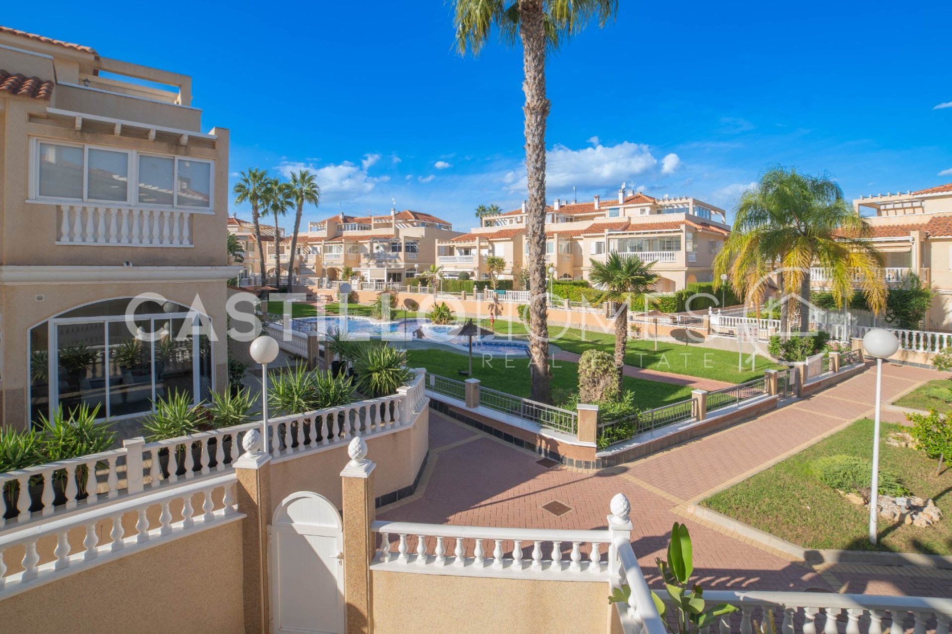 Resale - Townhouse - Orihuela Costa - La Zenia