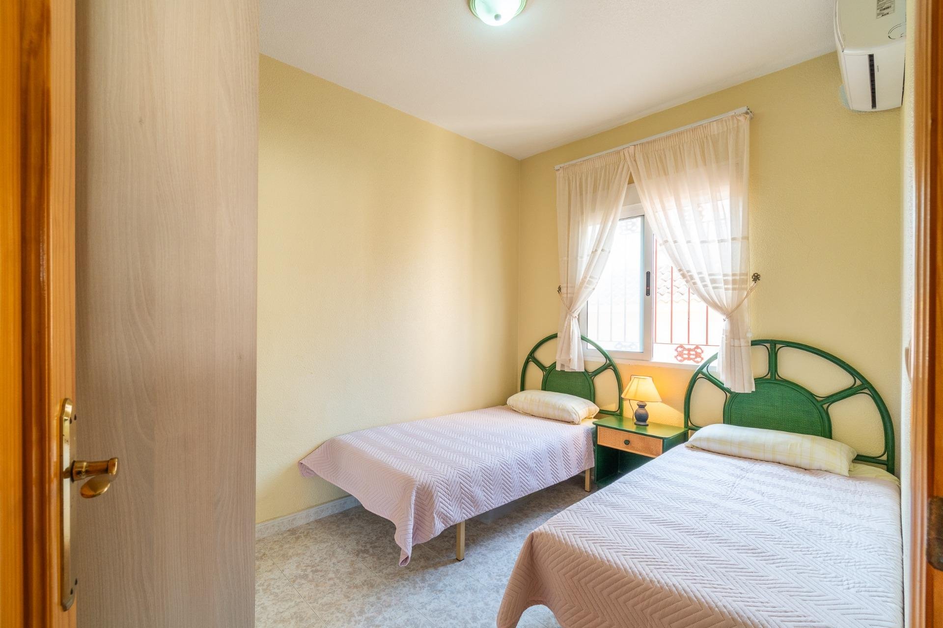 Resale - Townhouse - Orihuela Costa - Playa Flamenca