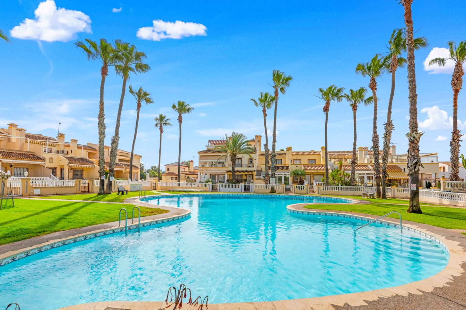 Resale - Townhouse - Orihuela Costa - Playa Flamenca