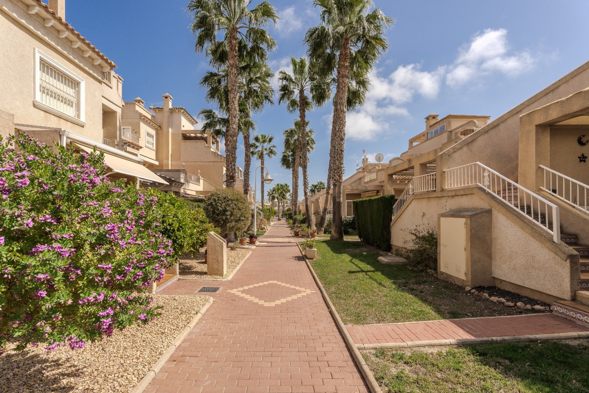 Resale - Townhouse - Orihuela Costa - Playa Flamenca