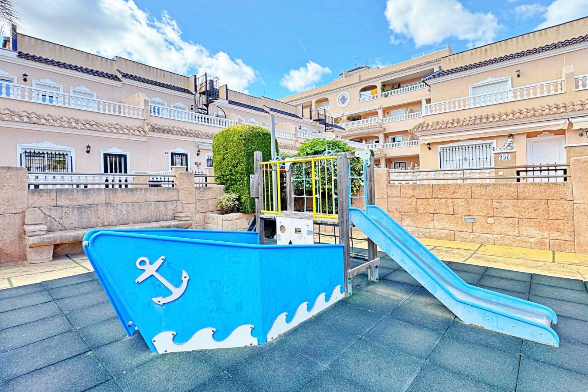 Resale - Townhouse - Orihuela Costa - Villamartín