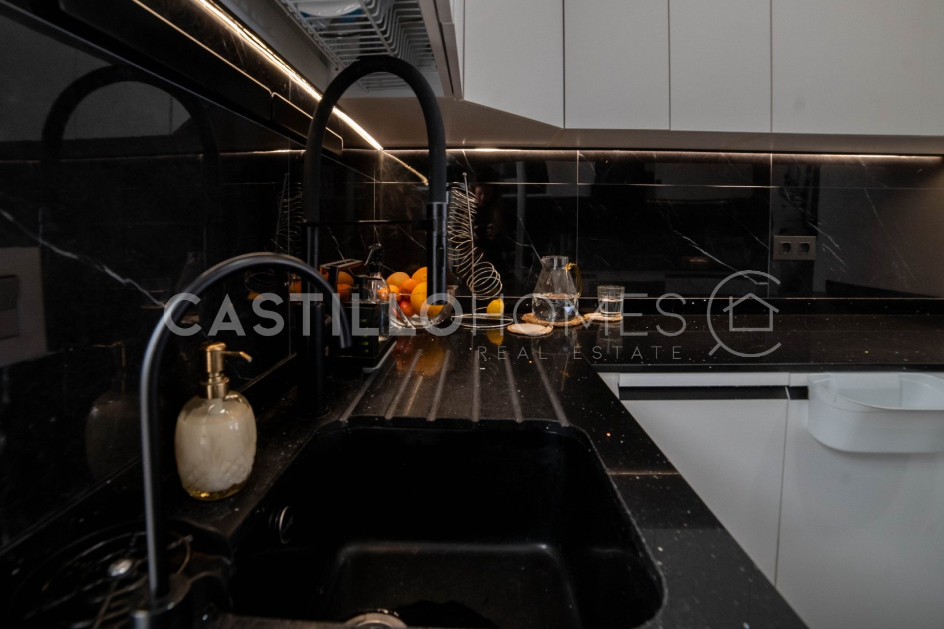Resale - Townhouse - Orihuela Costa - Villamartín