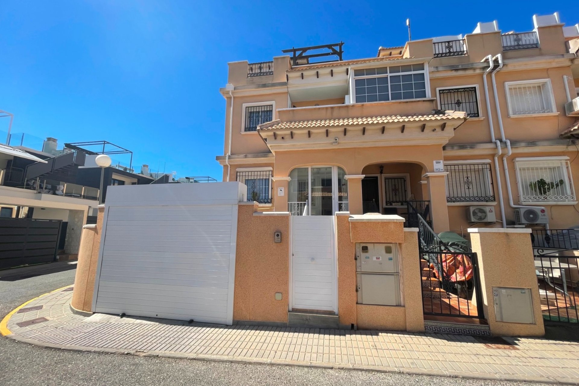 Resale - Townhouse - Orihuela Costa - Villamartin