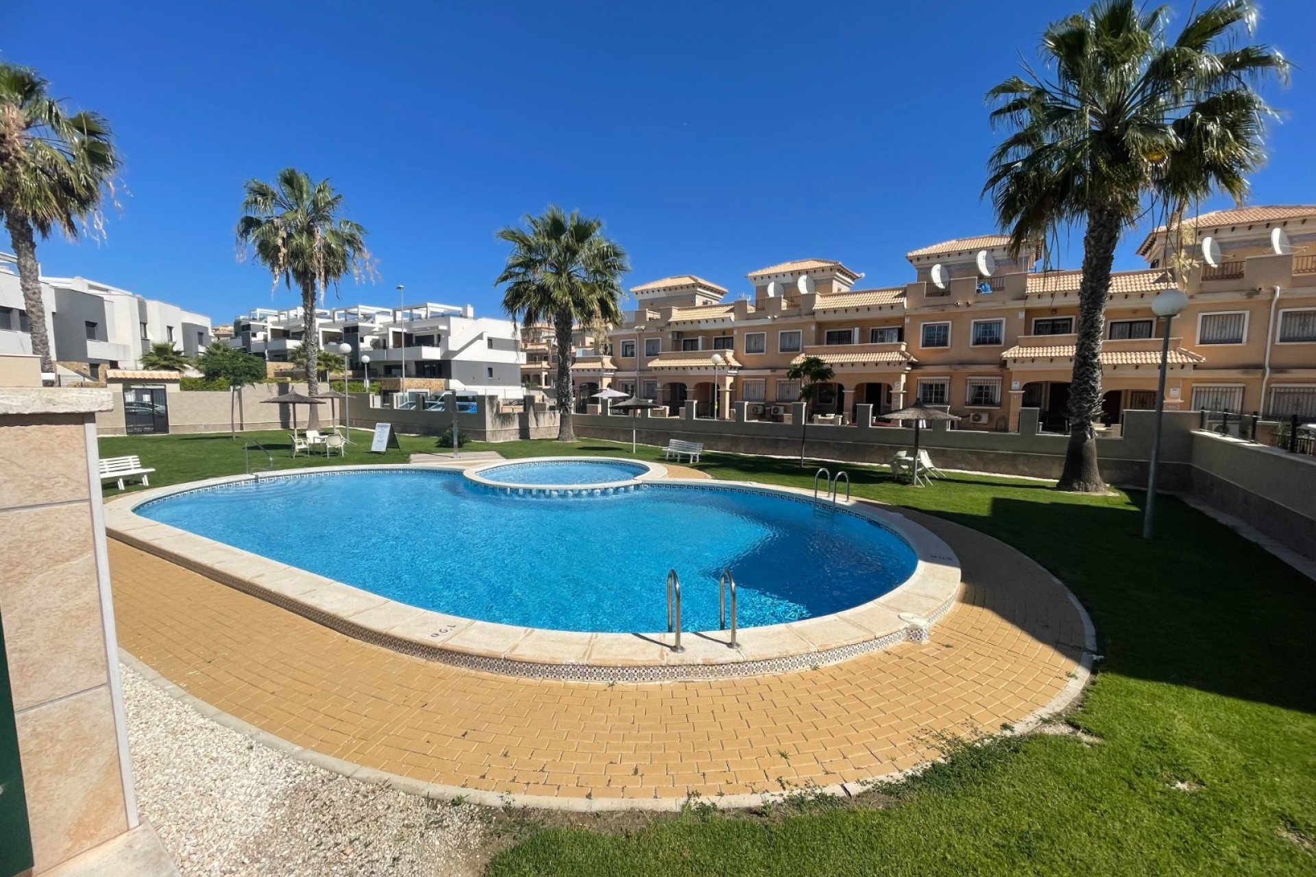 Resale - Townhouse - Orihuela Costa - Villamartin