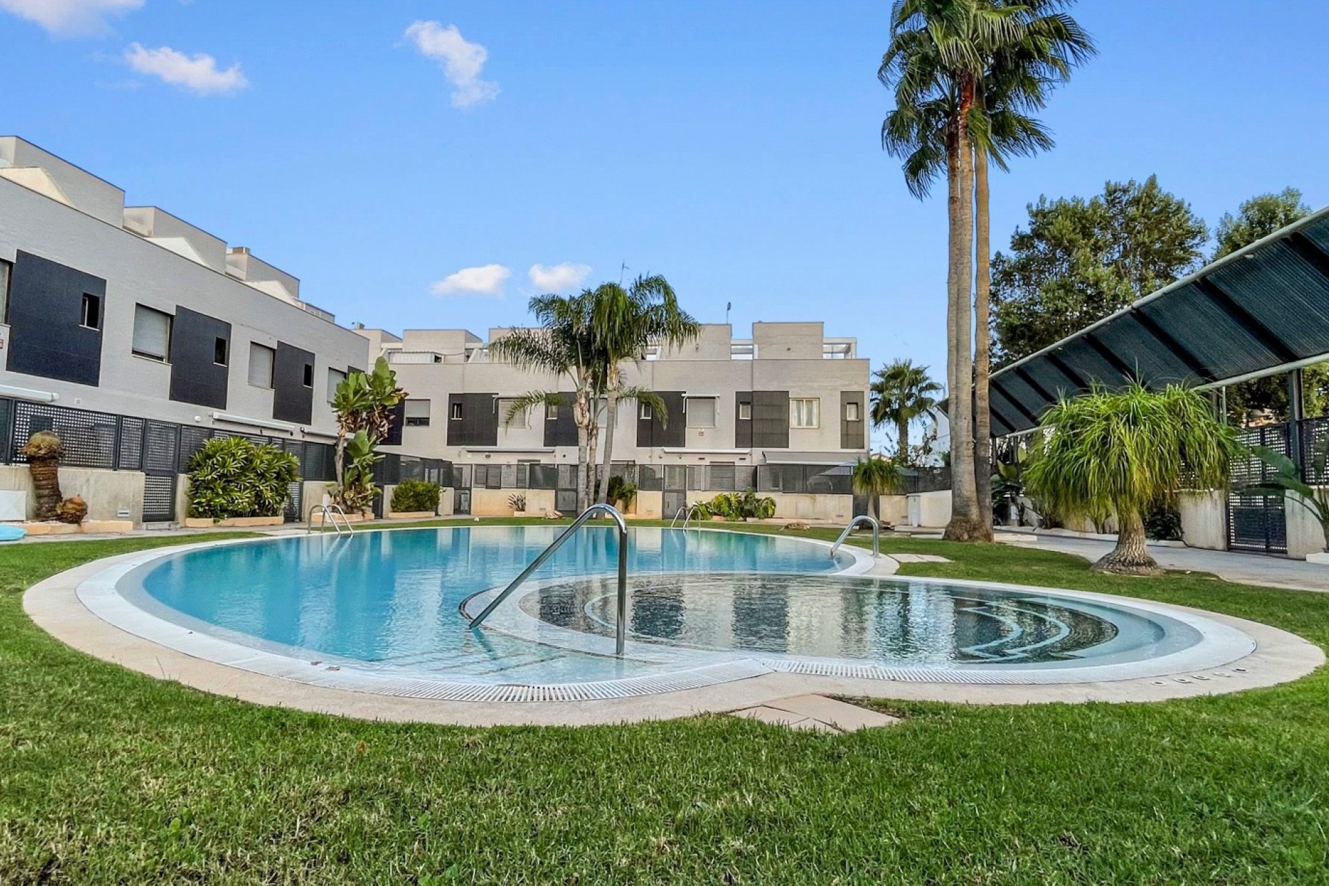 Resale - Townhouse - Pilar de la Horadada - El Mojón