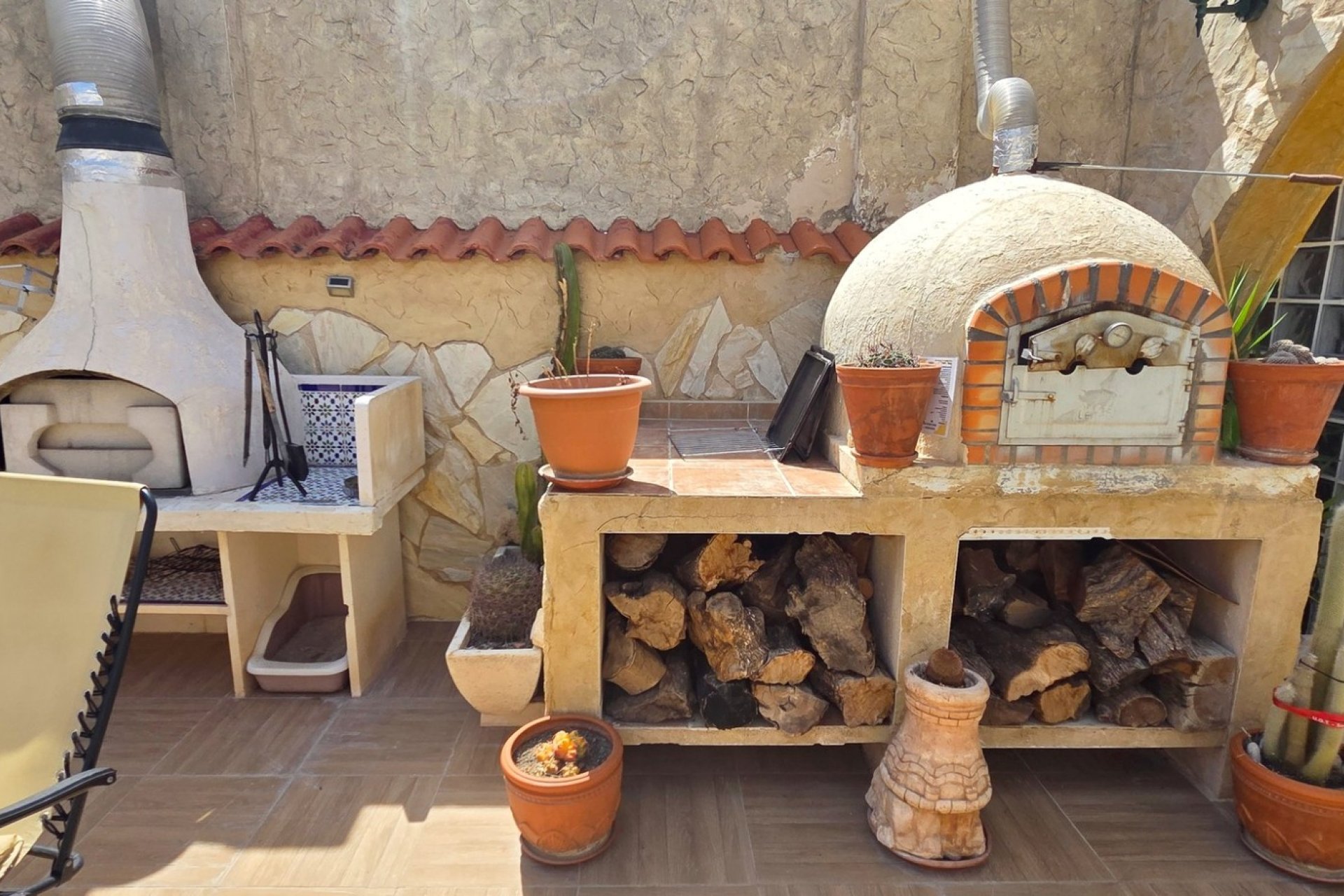 Resale - Townhouse - San Isidro