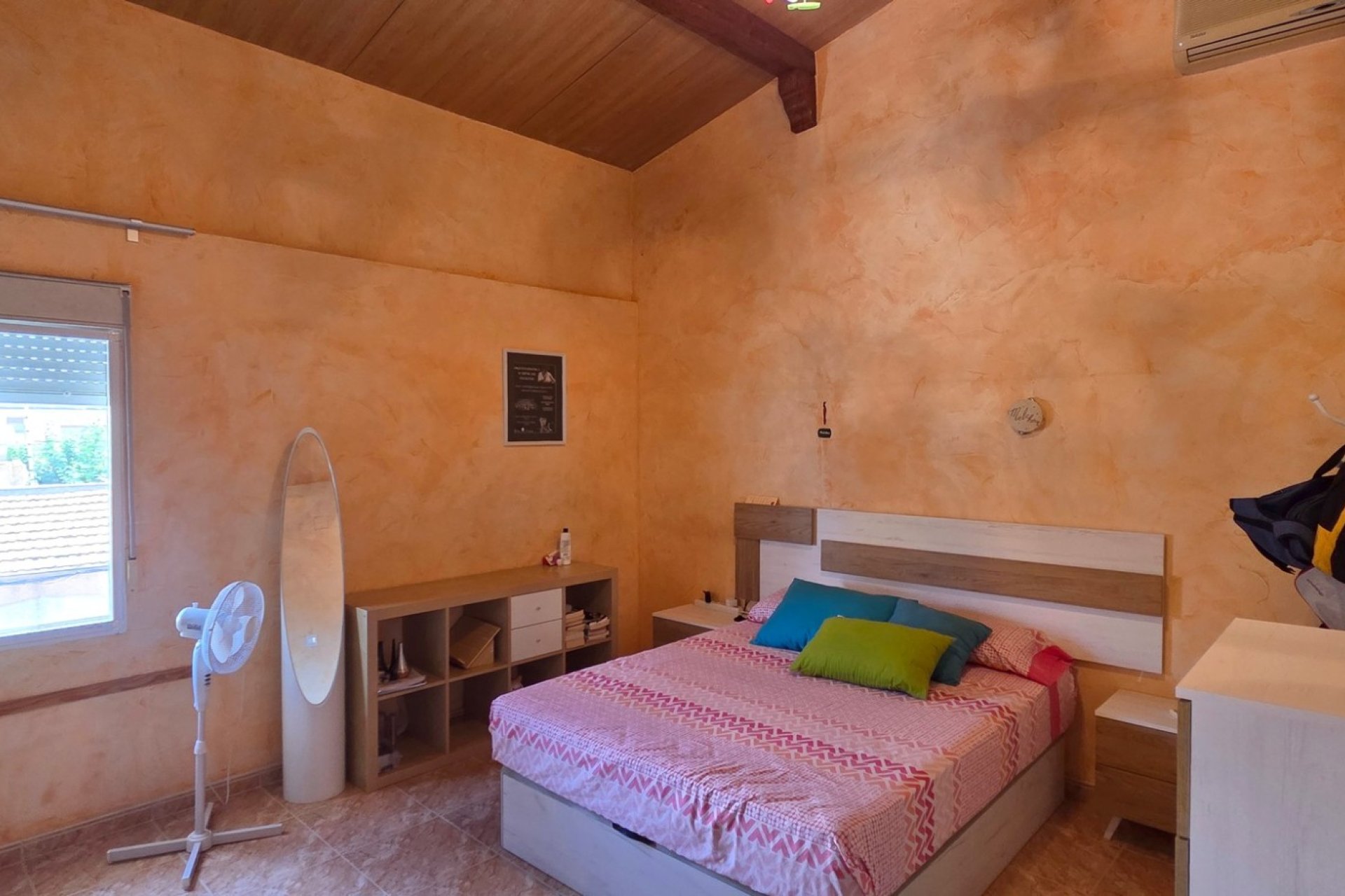 Resale - Townhouse - San Isidro