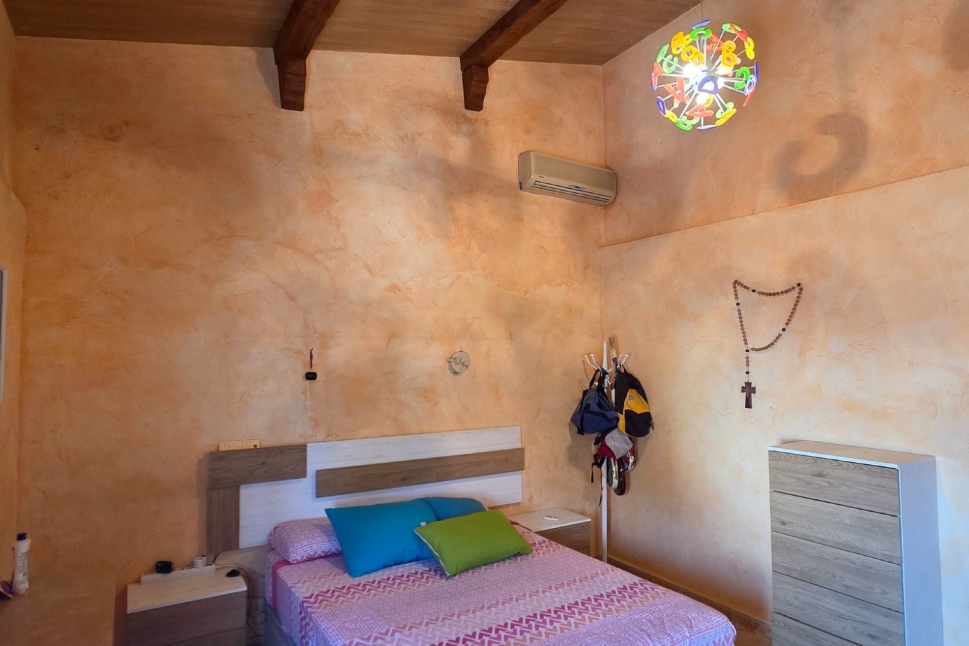 Resale - Townhouse - San Isidro