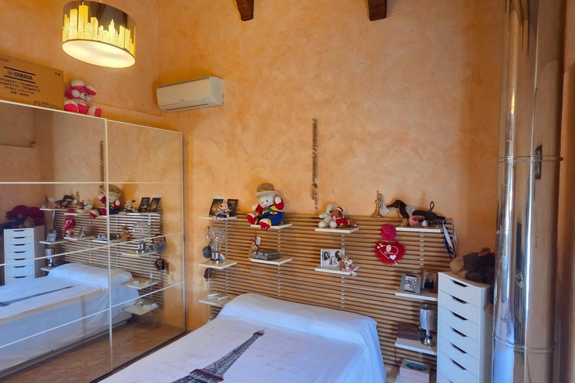 Resale - Townhouse - San Isidro