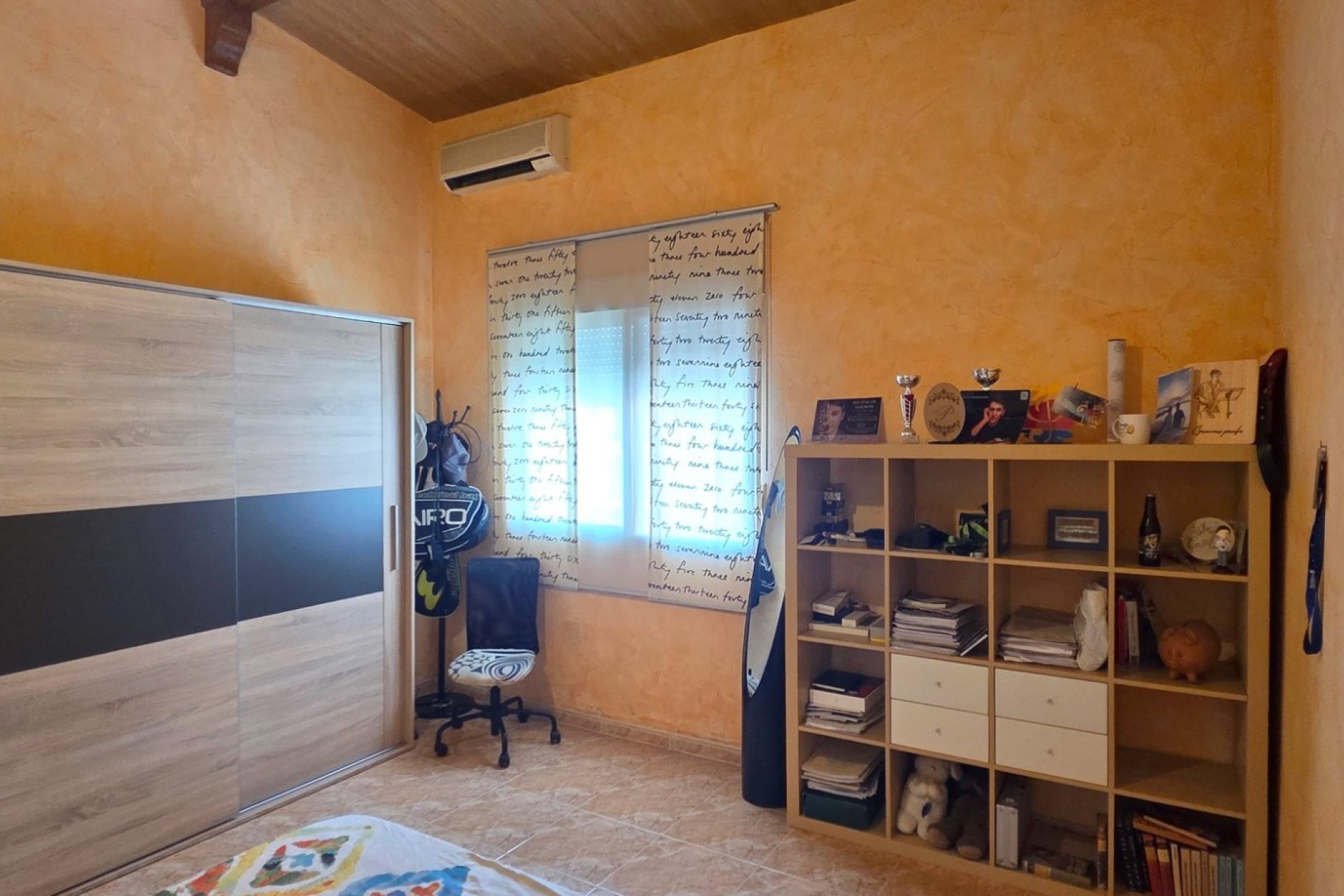 Resale - Townhouse - San Isidro