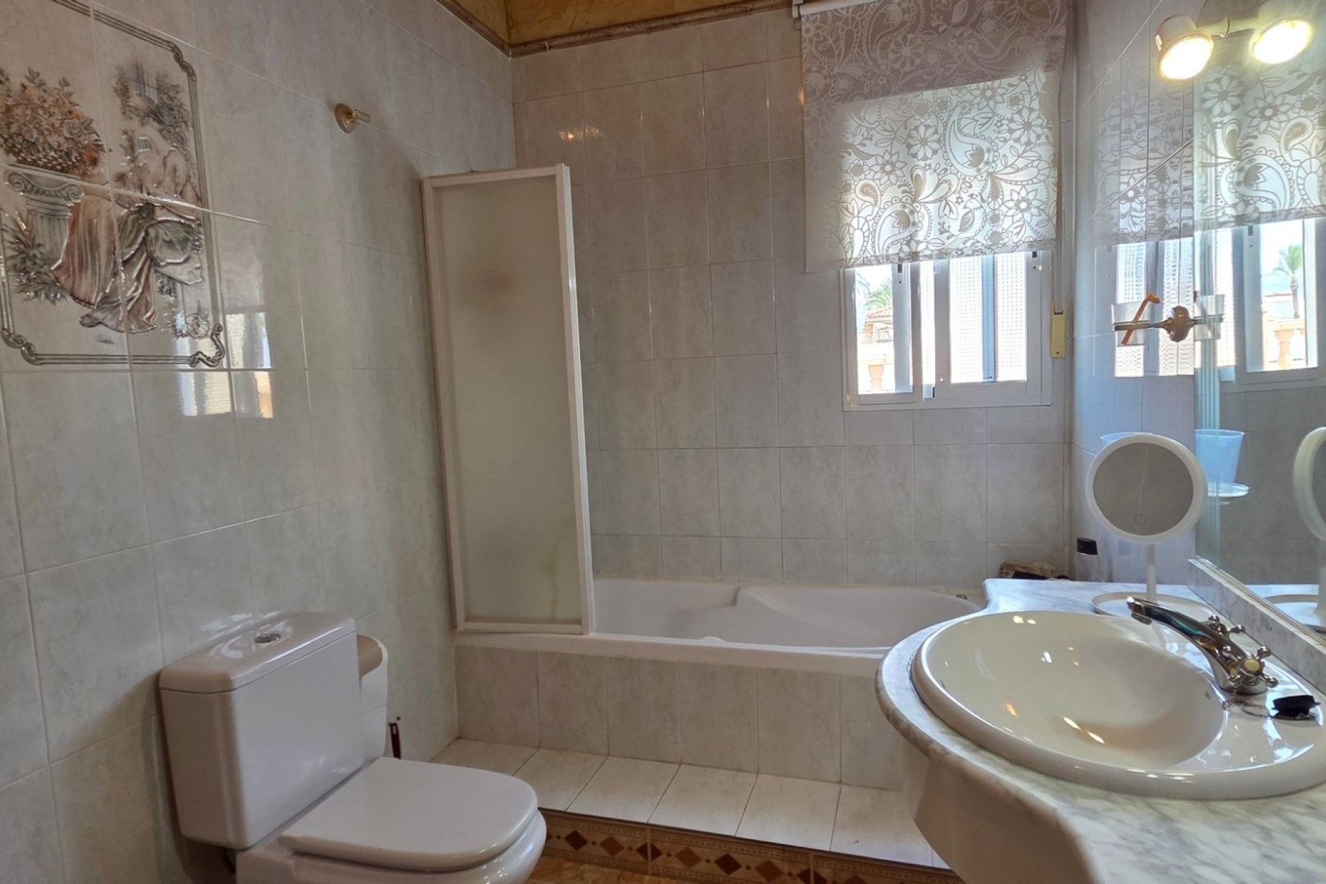 Resale - Townhouse - San Isidro