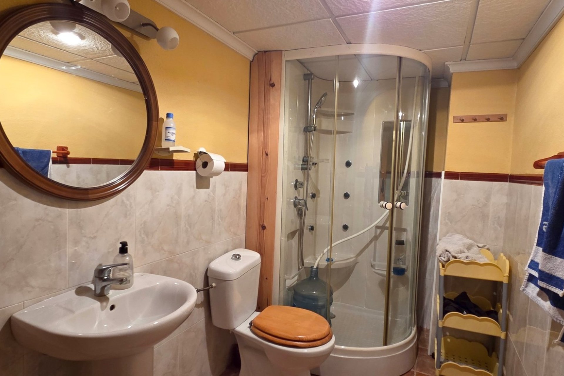 Resale - Townhouse - San Isidro