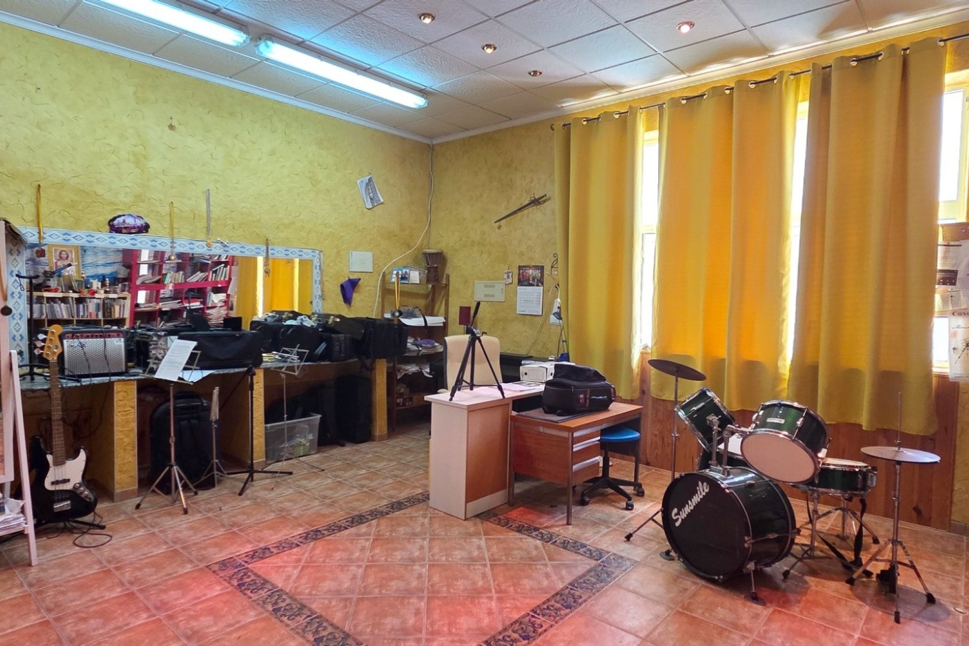 Resale - Townhouse - San Isidro