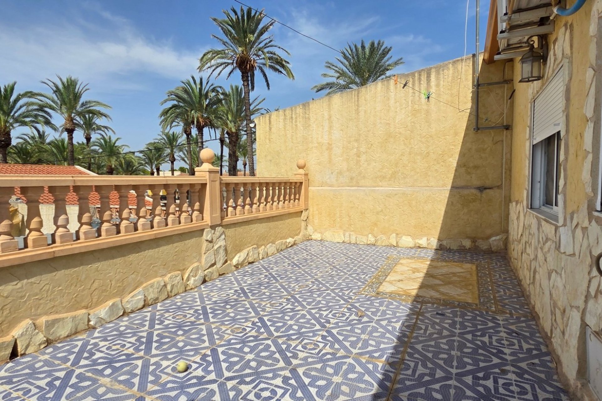 Resale - Townhouse - San Isidro