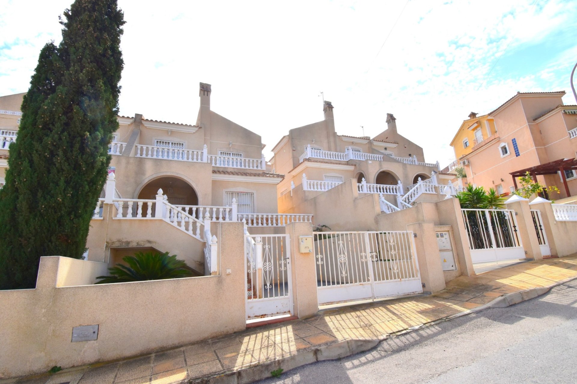 Resale - Townhouse - San Miguel de Salinas - Blue Lagoon