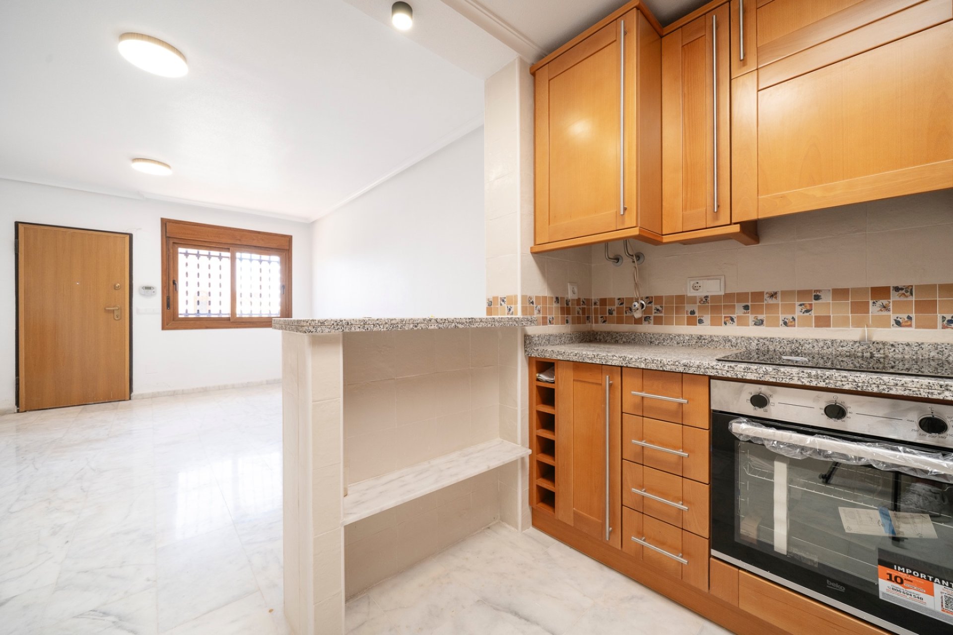 Resale - Townhouse - San Miguel de Salinas - San Miguel