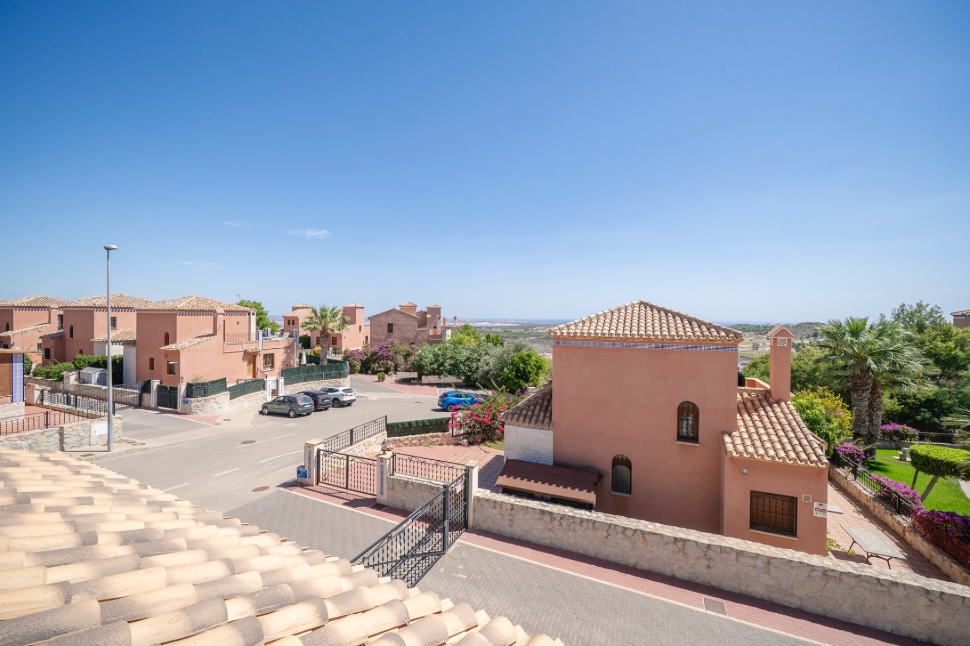 Resale - Townhouse - San Miguel de Salinas - San Miguel