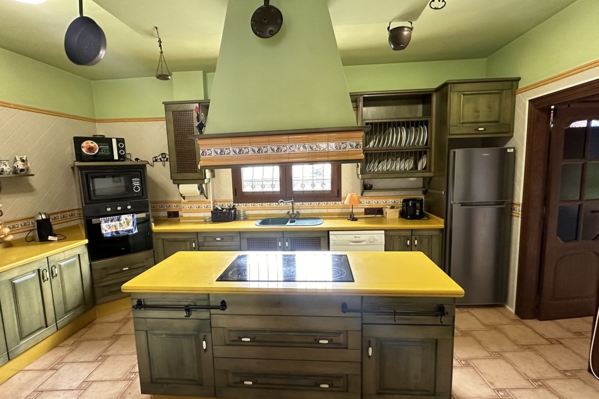 Resale - Townhouse - San Miguel de Salinas