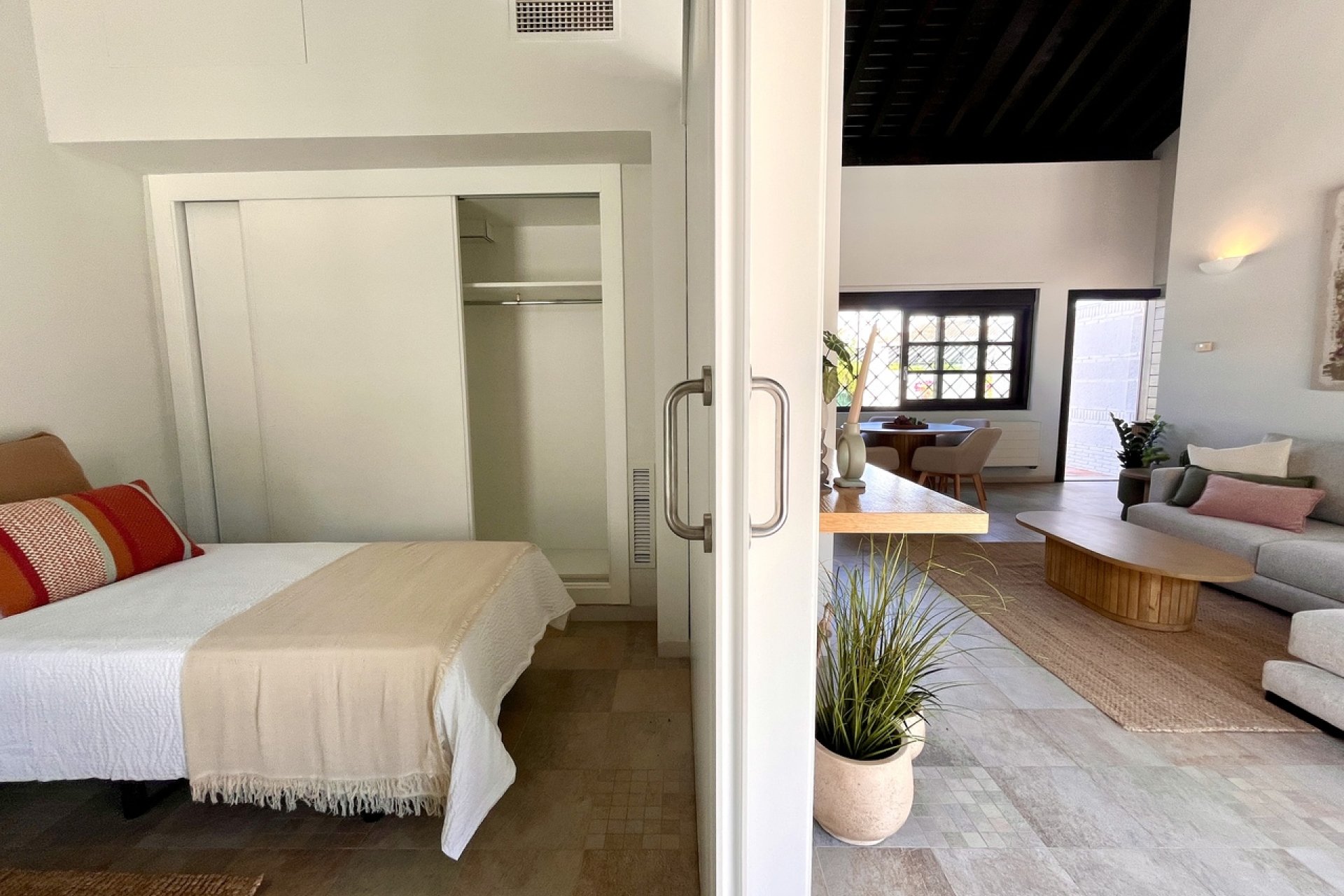 Resale - Townhouse - Sucina