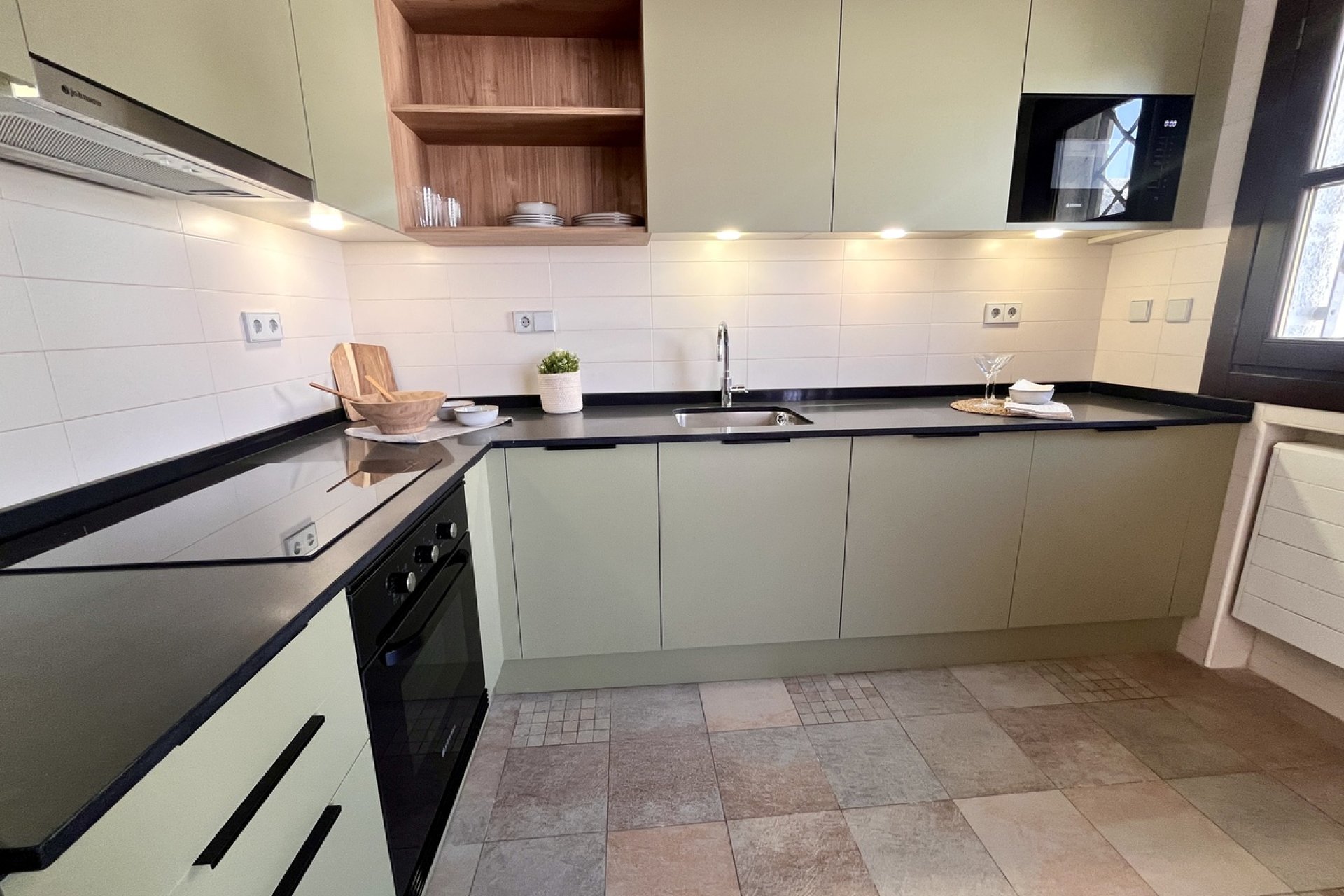 Resale - Townhouse - Sucina