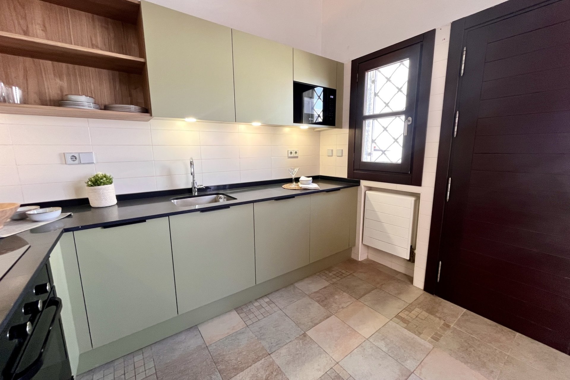 Resale - Townhouse - Sucina