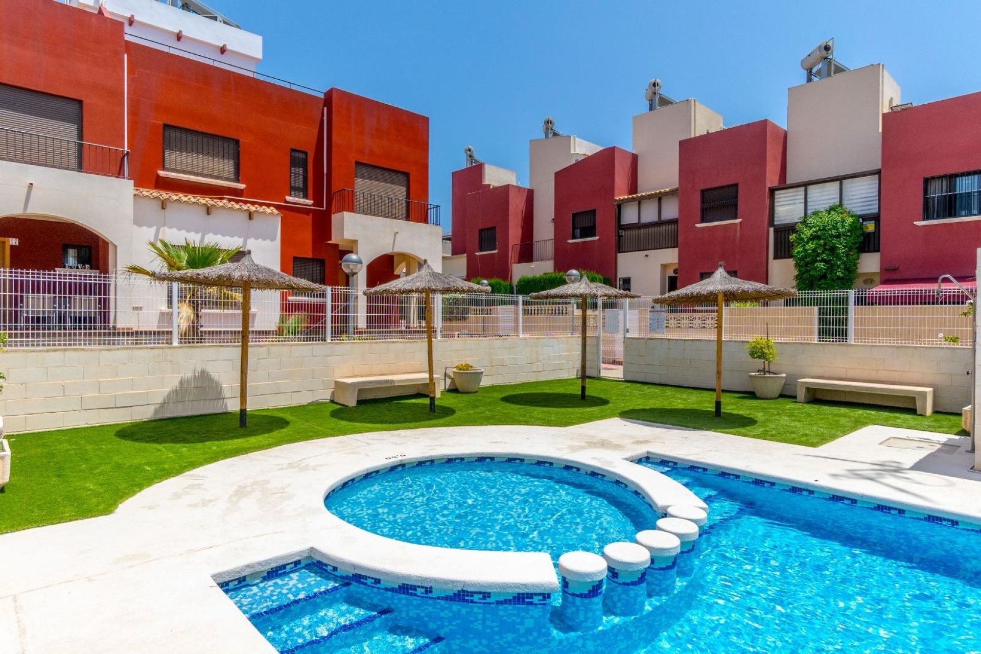 Resale - Townhouse - Torrevieja - Aguas Nuevas