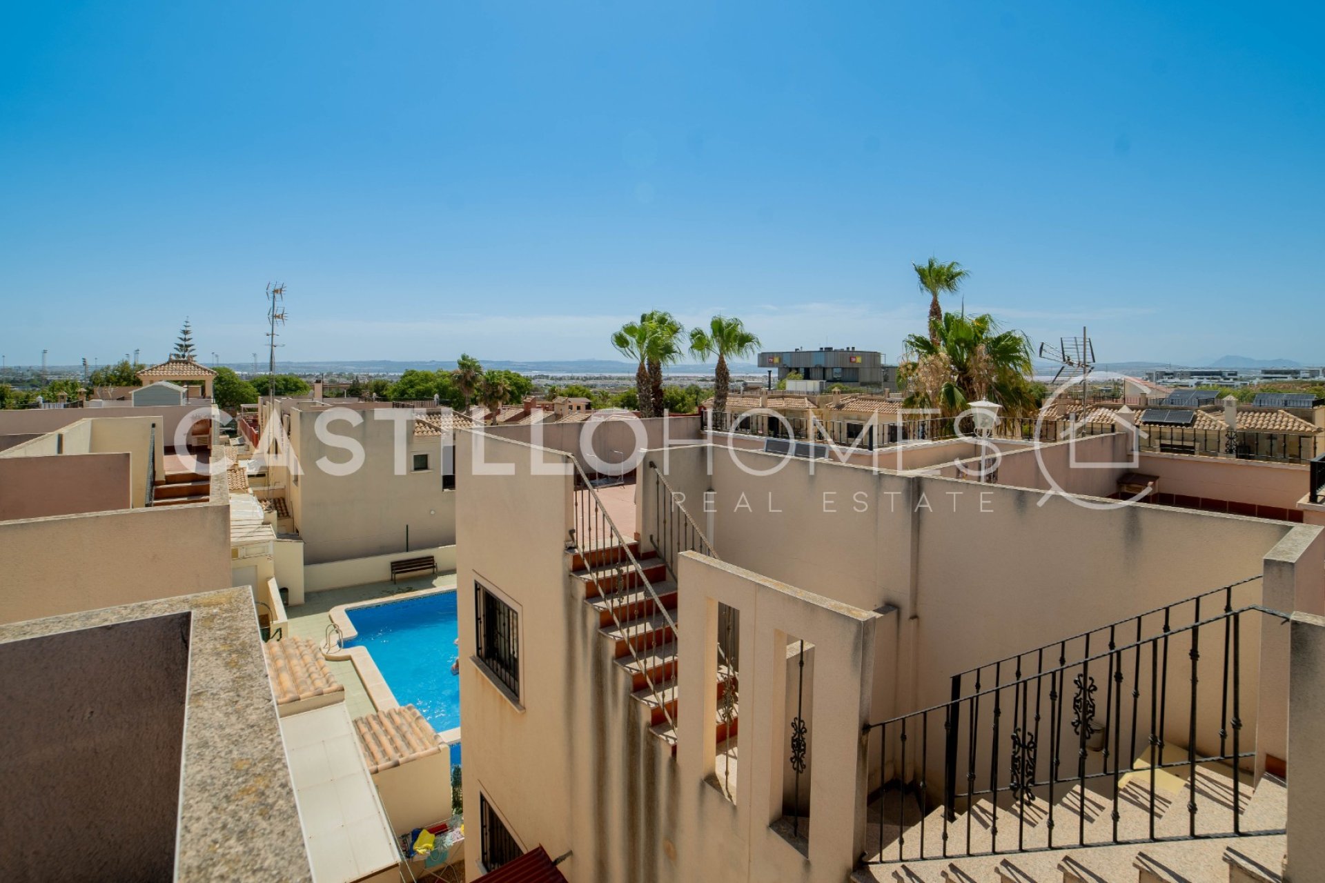 Resale - Townhouse - Torrevieja - Aguas Nuevas