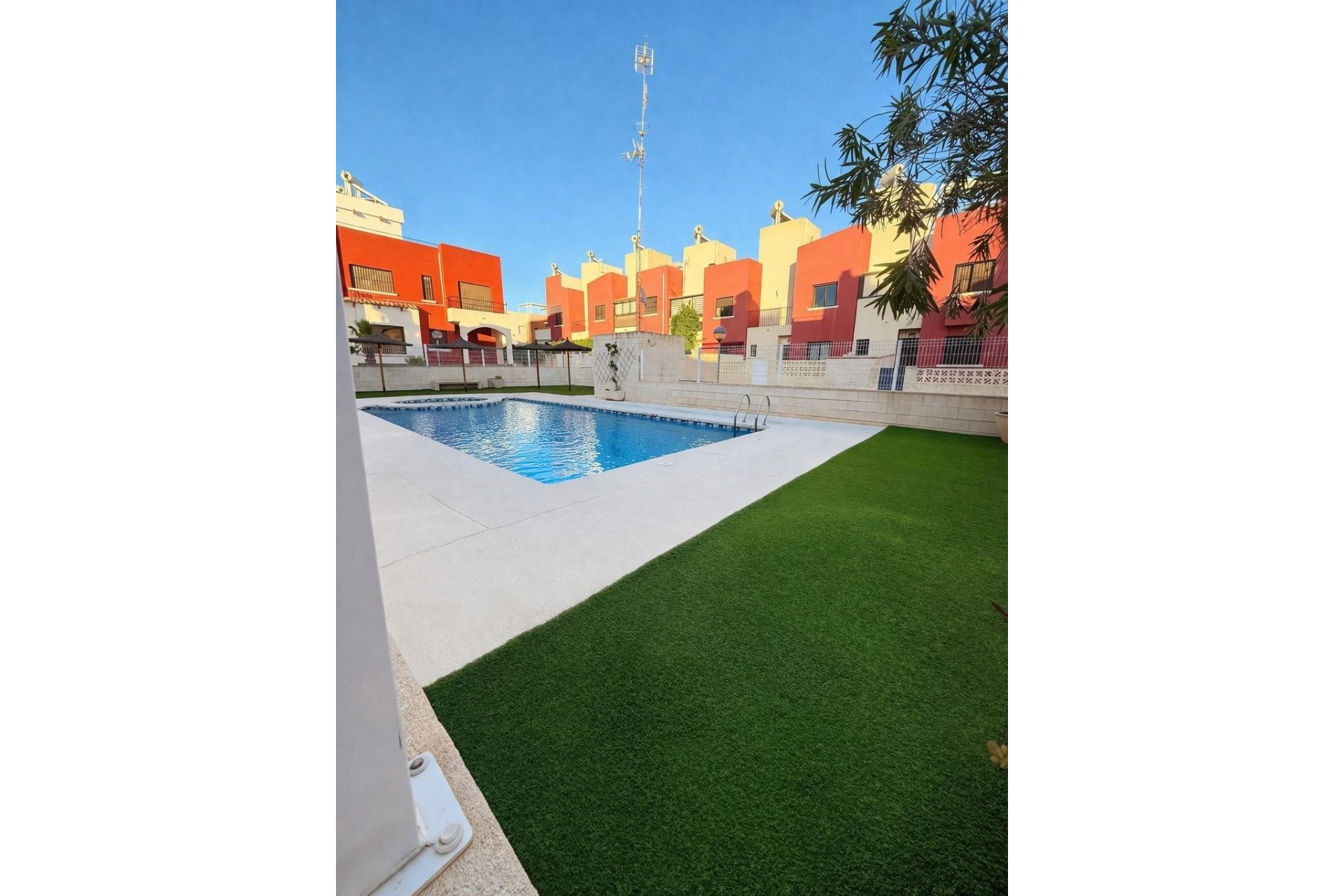 Resale - Townhouse - Torrevieja - Aguas Nuevas