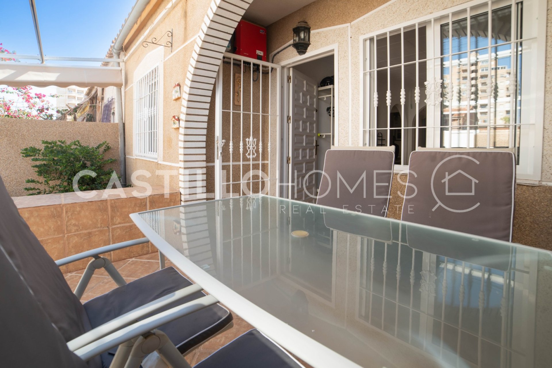 Resale - Townhouse - Torrevieja - Aguas Nuevas