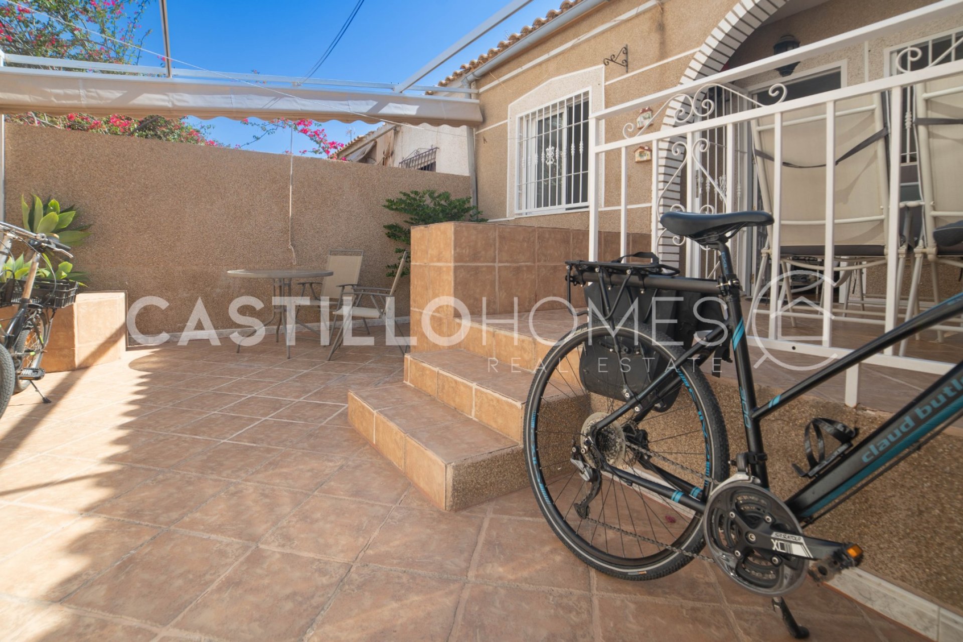Resale - Townhouse - Torrevieja - Aguas Nuevas