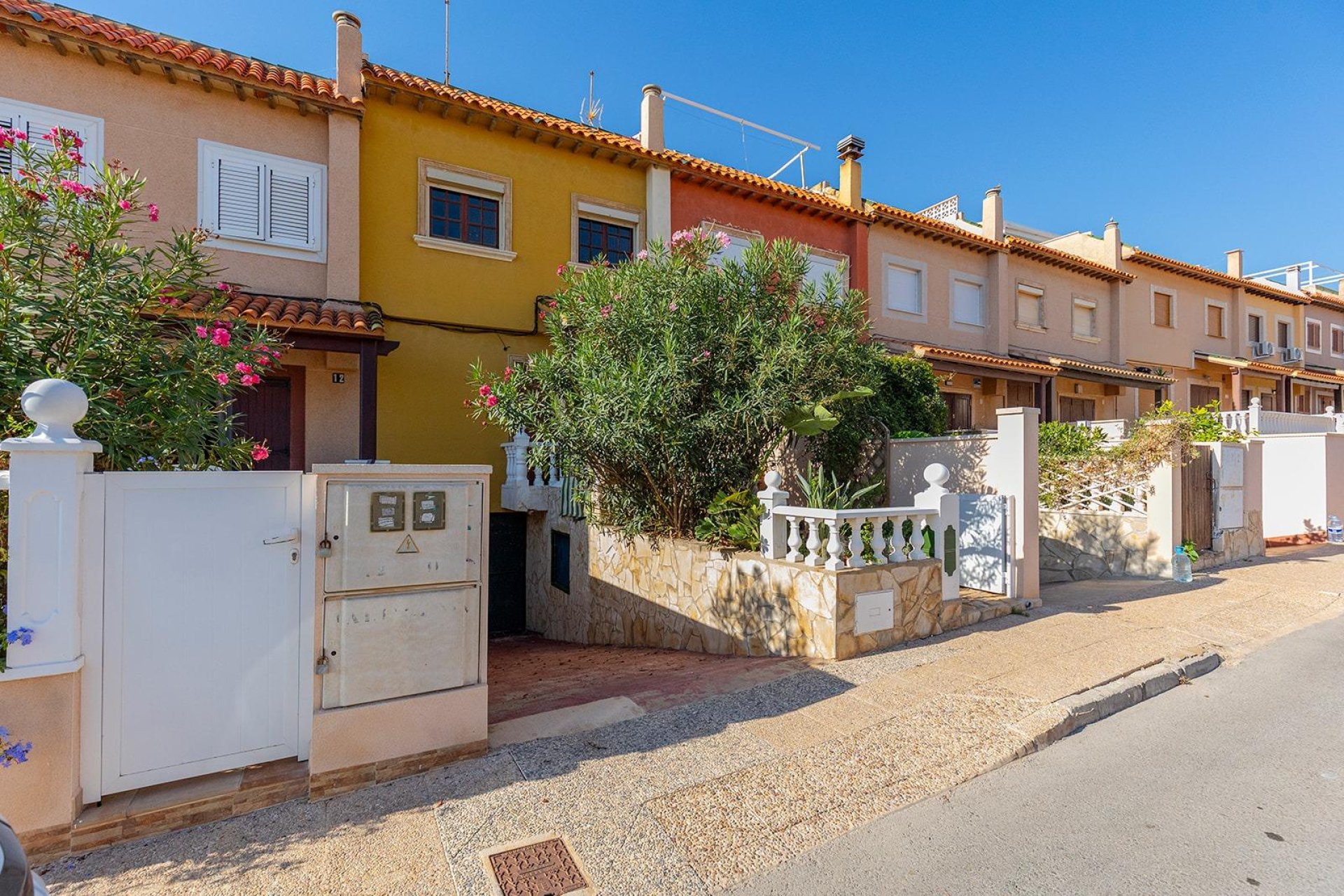Resale - Townhouse - Torrevieja - Cala de cabo cervera