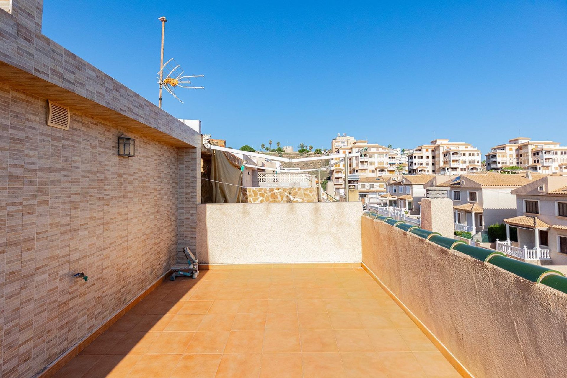 Resale - Townhouse - Torrevieja - Cala de cabo cervera